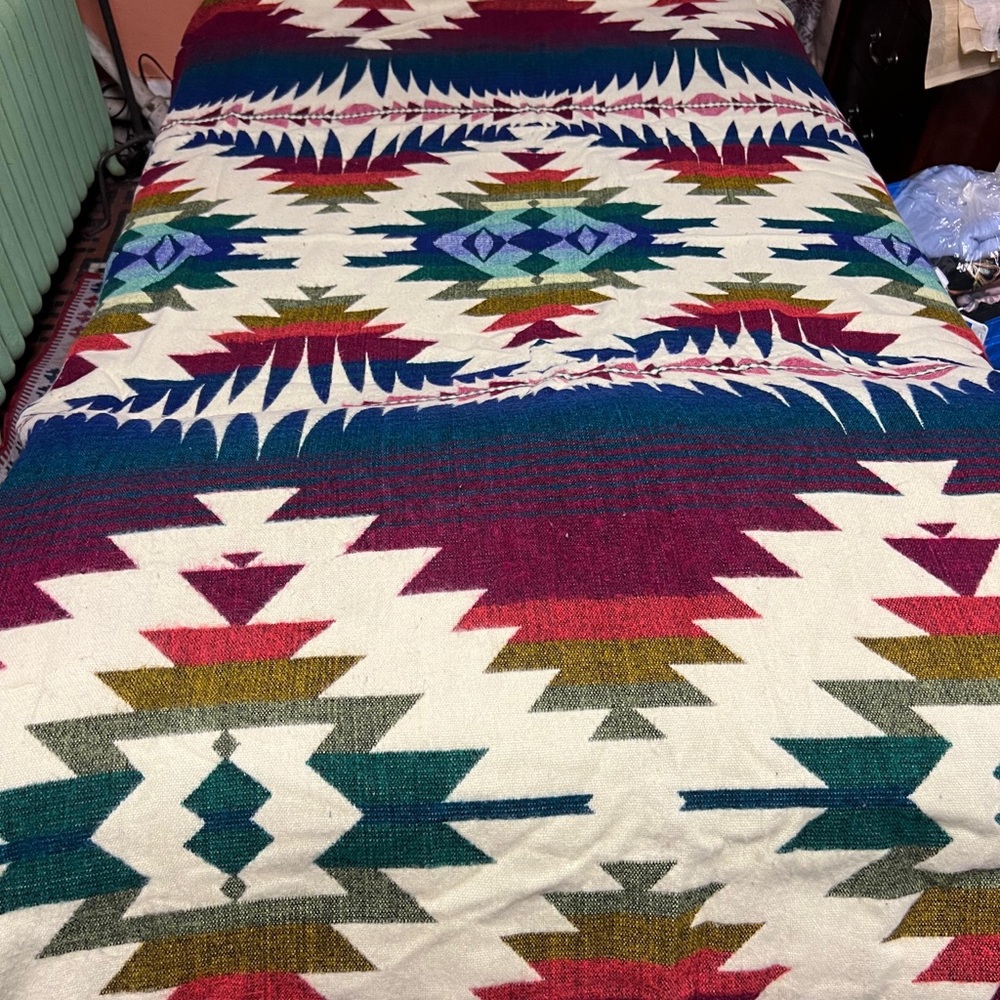 Ecuadane Polka Dots Large Woven blanket.